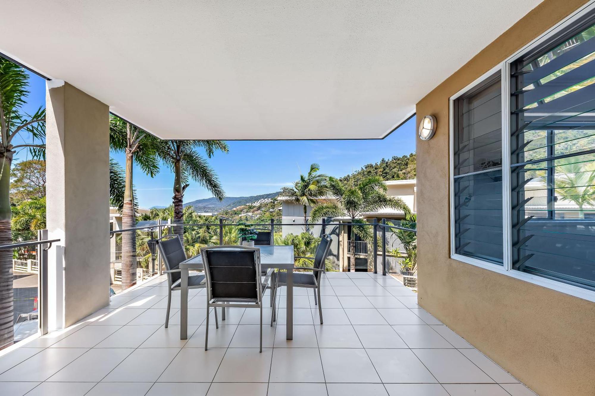 Airlie Summit Apartments Airlie Beach Ngoại thất bức ảnh